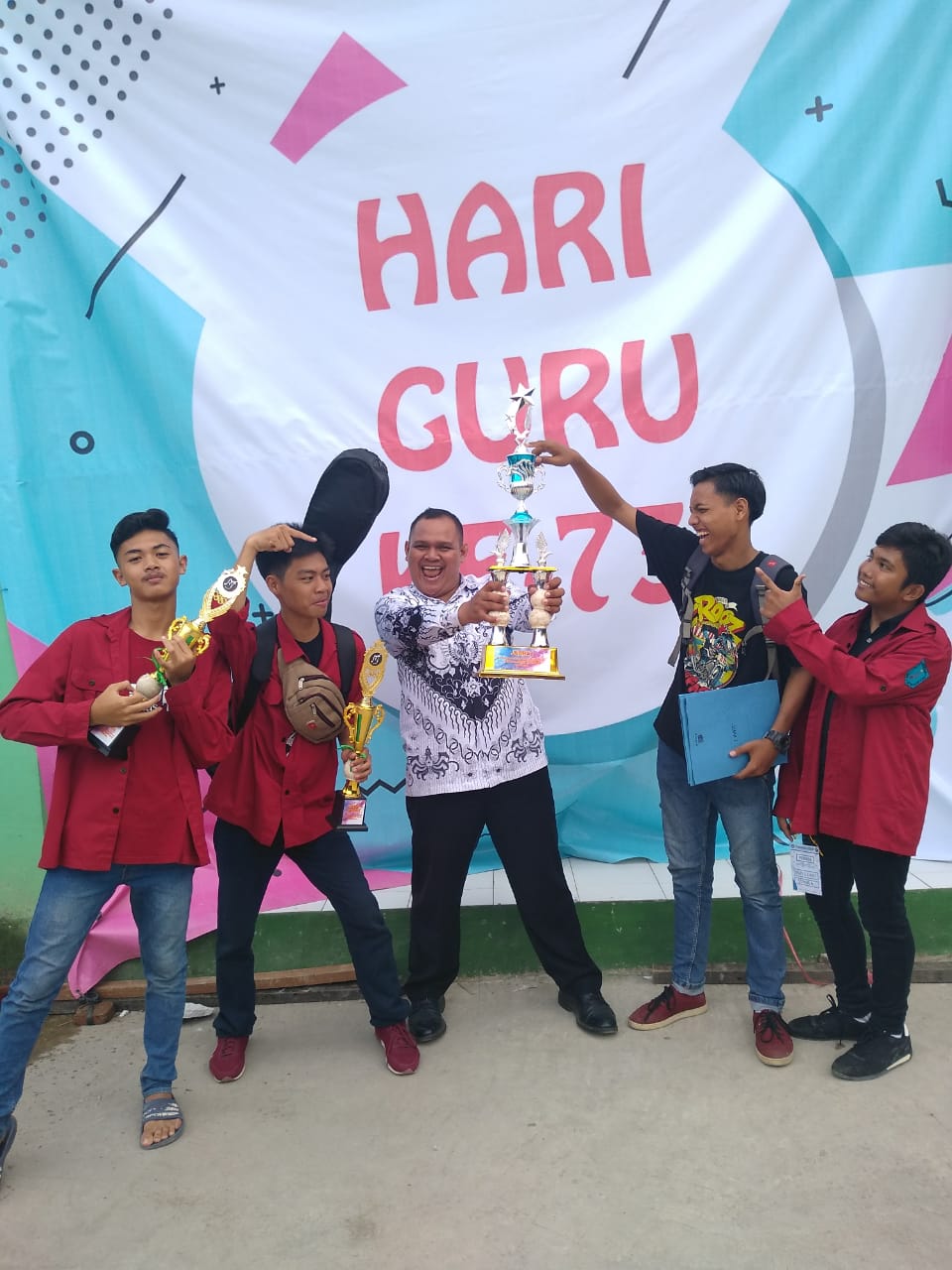 Juara lomba SEMULA